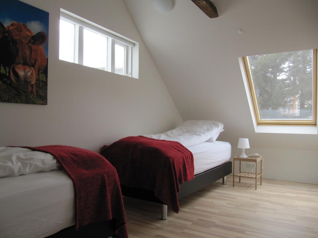 Grand-Inn Bar And Bed Saudarkrokur 객실 사진